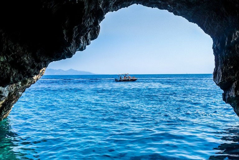 Discover the beauty of Keri Caves